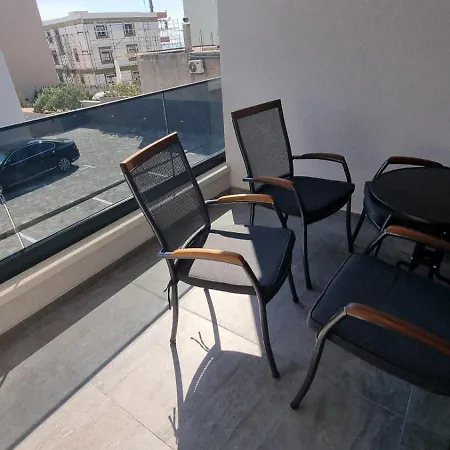 Apartman 1 Bedroom In With Free Parking And Secured Parking On Makarska